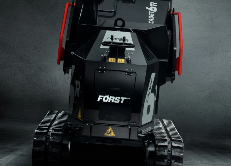 Broyeur de branches automoteur Först Cadet 6 TR